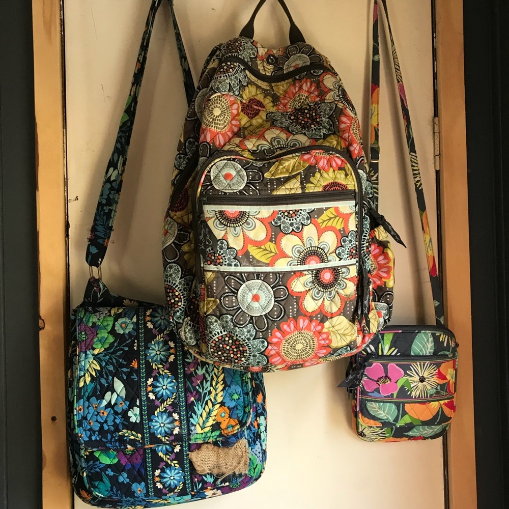 Vera Bradley Cross Body - ONE ON RIGHT